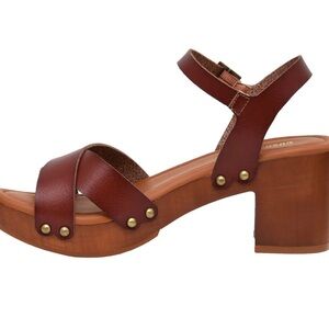 NIB Cushionaire slate sandal in whiskey color sz 9